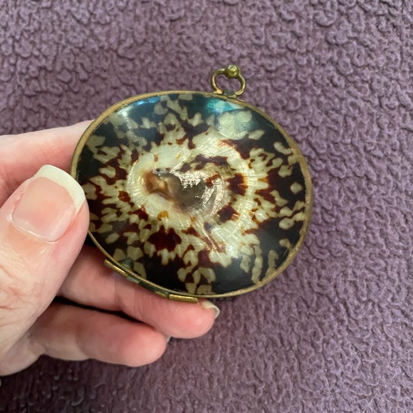 *3 for$20* Shell Trinket Box - Picture 5 of 6